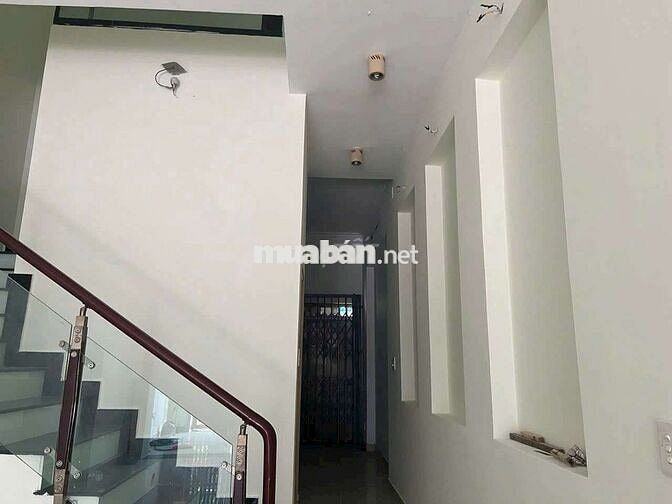 Nhà 1 trệt 1 lầu đường số 4 KDC vĩnh lộc BHH B bình tân