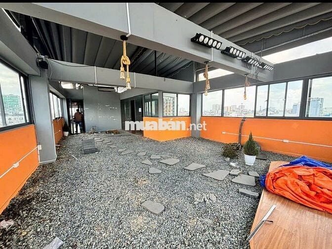 Rooftop Sân Thượng  View LandMark Ngang 8x25m Đường Xô Viết Nghệ Tĩnh