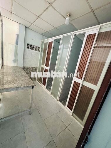 Cho Thuê nhà Gò Vấp đường xe hơi, buôn bán đồ ăn sầm uất