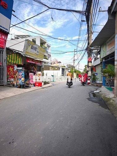 ĐẸP MT KINH DOANH ĐƯỜNG GẦN CHỢ HIỆP BÌNH DT 9.6x28m 270m2