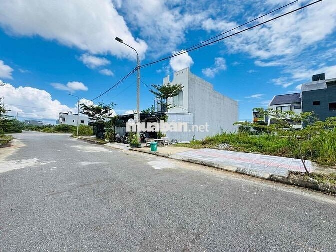 Đất khu đô thị ven sông Hoà Quý 110m2 gần cầu Khuê Đông 4Tỷ550