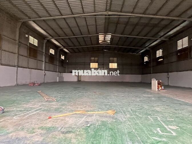 CHO THUÊ XƯỞNG 600M2 DĨ AN ĐƯỜNG XE CÔNG SẠCH ĐẸP CAO RÁO CÓ 3 PHA
