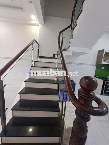Bán nhà an phú đông quận 12 ,mặt tiền đường xe hơi