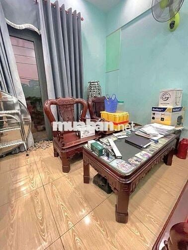 NHÀ 4 TẦNG MỚI ĐẸP ( 4m x 15m) HL2 BTĐ