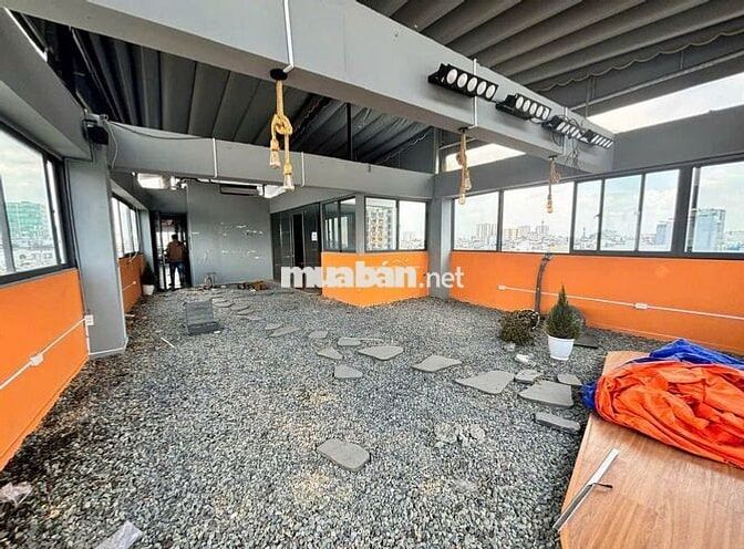 Rooftop Sân Thượng  View LandMark Ngang 8x25m Đường Xô Viết Nghệ Tĩnh
