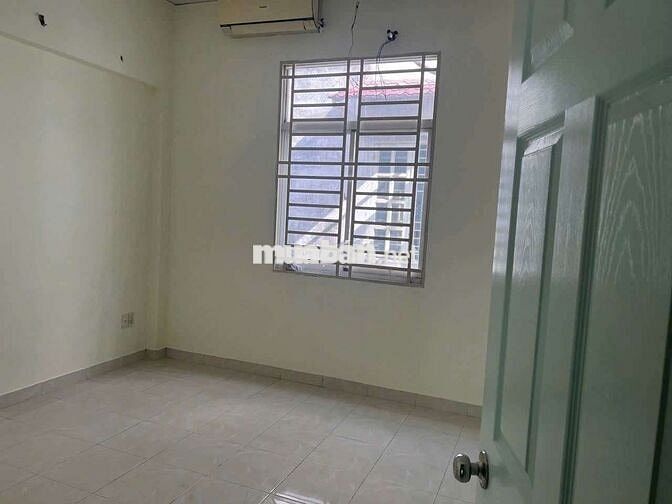 Nhà 1 trệt 1 lầu đường số 4 KDC vĩnh lộc BHH B bình tân