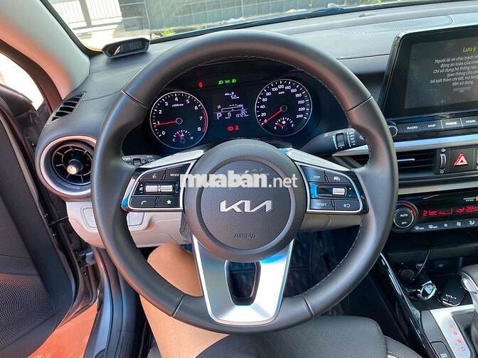 Kia K3 2022 1.6 Luxury - 19000 km
