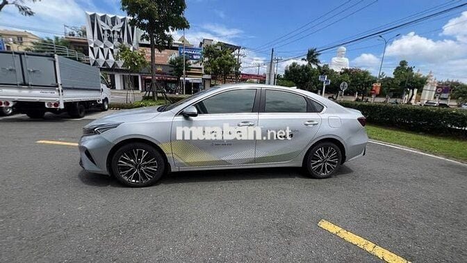Kia K3 2022 Premium 1.6 AT - 33900 km