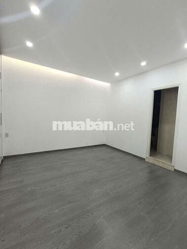 Cần bán căn hộ chung cư H2 Hoàng Diệu, P. 8