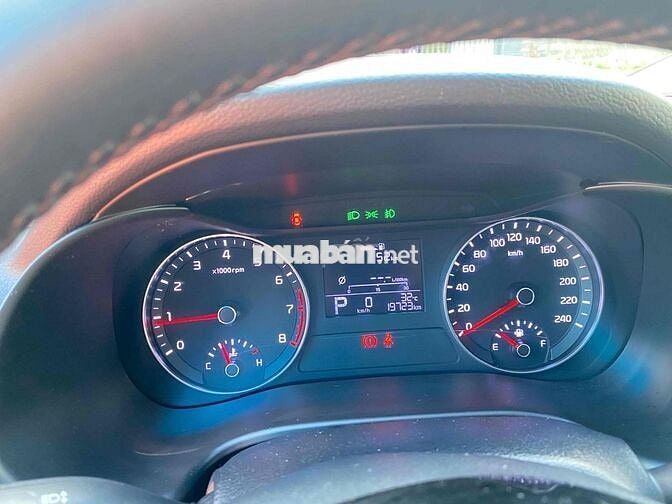 Kia K3 2022 1.6 Luxury - 19000 km