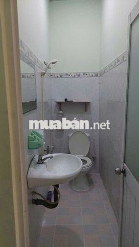 Cho thuê nhà 1/ đuog số8. 1lau 2p2wc. Có sân đậu xe máy.