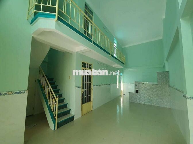 Thuê nhà riêng 100m2, 3 phòng ngủ, đường Nguyễn Cao, Nha Trang