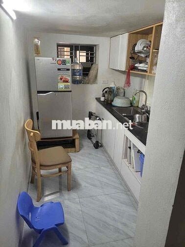 Bán nhanh căn tập thể tầng 1 - sổ 23 mét