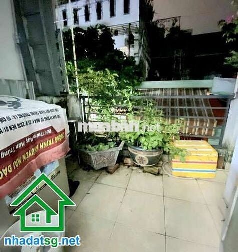 HẺM 3.5M, VÀI CĂN RA MẶT TIỀN – DT 66.1M2 (5.8x11.4) – 3PN, 2WC