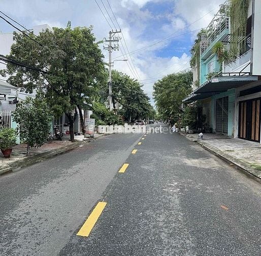 bán đất tặng nhà mt nguyễn công hoan