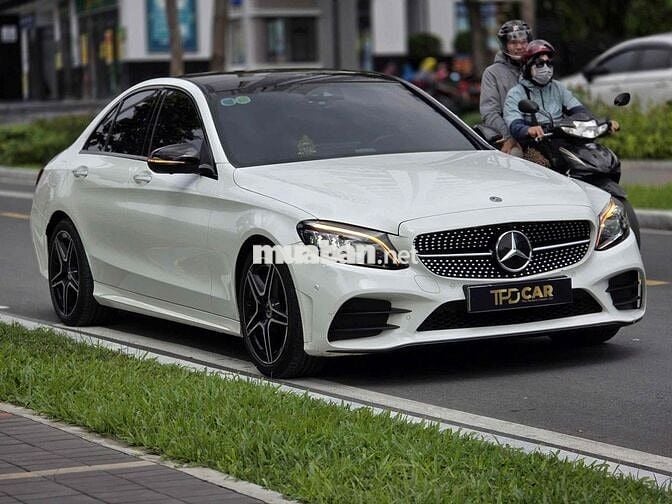 Mercedes Benz C 300 AMG 2021