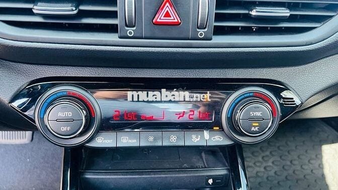 Kia K3 2022 Premium 1.6 AT - 33900 km