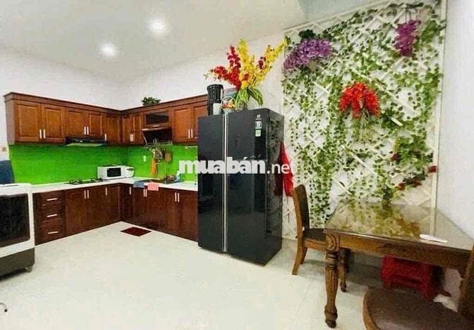 NHÀ MỚI ĐẸP THIẾT KẾ HIỆN ĐẠI NGANG 7.2m GẦN CA Q.PN
