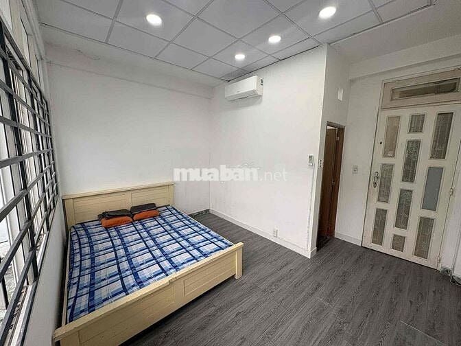 CHO THUÊ PHÒNG BAN CÔNG THOÁNG MÁT CỬA SỔ TRỜI Ở ĐƯỢC LIỀN CHO ANH CHI