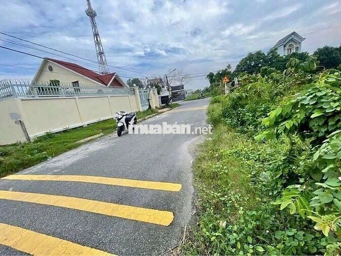 Bán gấp đất TT Củ Chi, đường Nhữ Tiến Hiến 720tr sổ riêng hơn 200m2