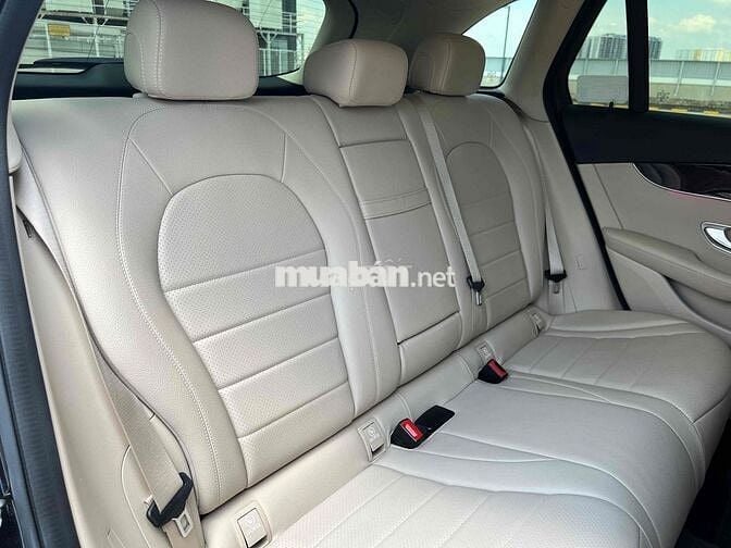 Mercedes GLC200 V1 2022 Lướt 28.000 km