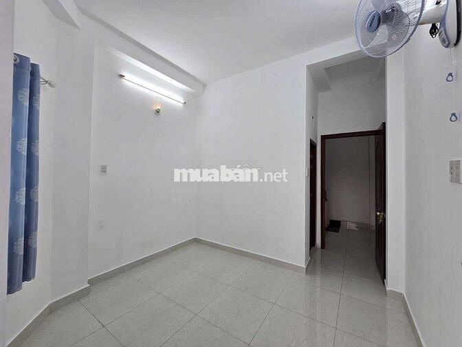 Bán nhà 3 lầu đúc BTCT Dương Bá Trạc P1 Q8