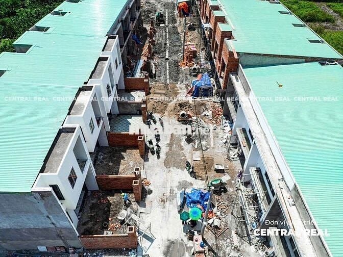 NHÀ  2 TẦNG THIẾT KẾ HIỆN ĐẠI NẰM CẠNH CẦU HOÁ AN