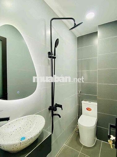 Bán Nhà Xây Mới trệt 2 lầu. 3 phòng ngủ. 3wc. sân thượng. Lê Đức Thọ