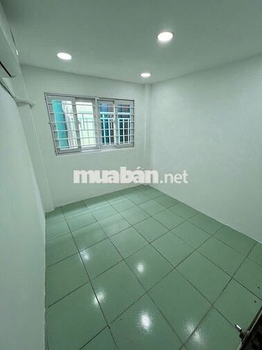 Chỉ 1 Tỷ hơn có nhà sổ Hồng riêng 1 trệt 3 lầu 11m2 ở liền nhà đẹp