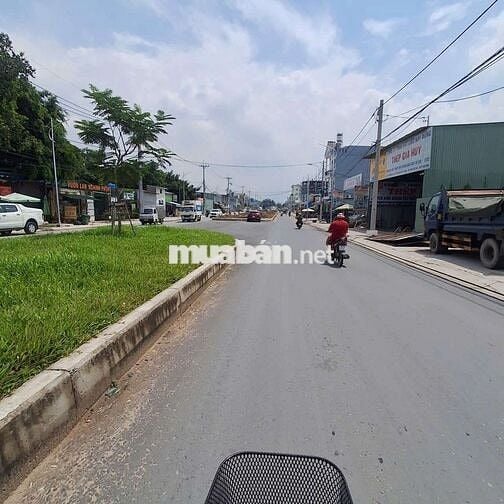 Nhà Mặt tiền , 10p 9wc cho làm CHDV