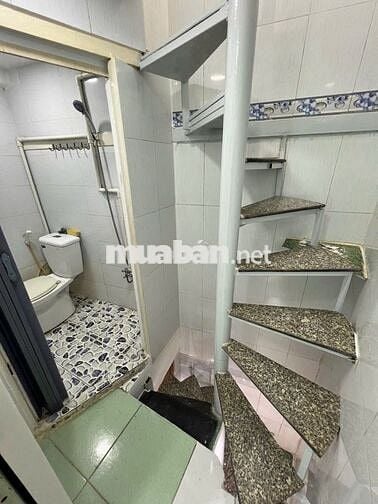 Chỉ 1 Tỷ hơn có nhà sổ Hồng riêng 1 trệt 3 lầu 11m2 ở liền nhà đẹp