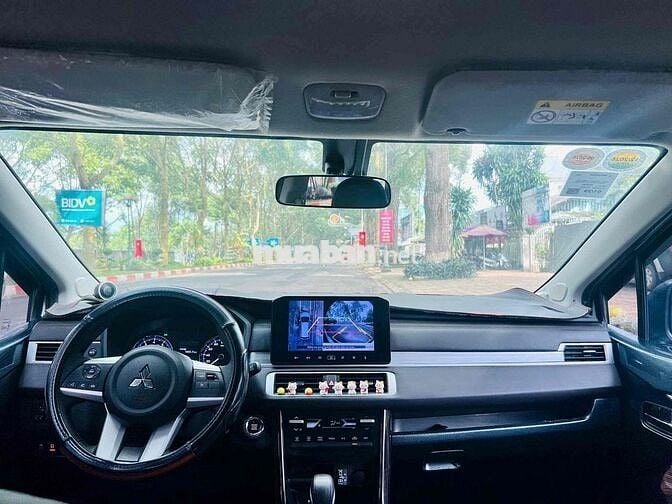 Cần Bán Xpander Premium 2024 màu Trắng