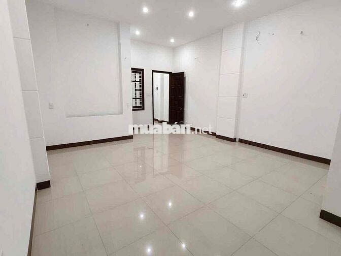 ✅ Cho thuê nhà 3 tầng MT Trịnh Đình Thảo - Khuê Trung - 18 Triệu