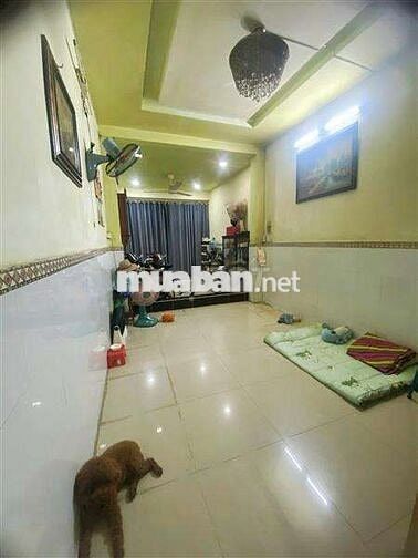 Bán gấp , HXH , 45m2 , giá rẻ . LK 4-5 . Bình Tân