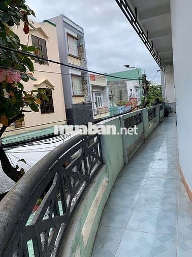 Số 51 Phạm Hồng Thái, Quy Nhơn, Bình Định (Ngay chợ Đầm)