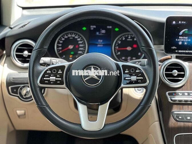 Mercedes GLC200 V1 2022 Lướt 28.000 km