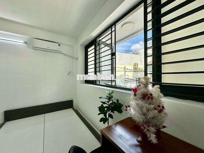 Studio 30m2 siu thoáng, full nội thất, giờ giấc tự do. Ngay Tân Hương