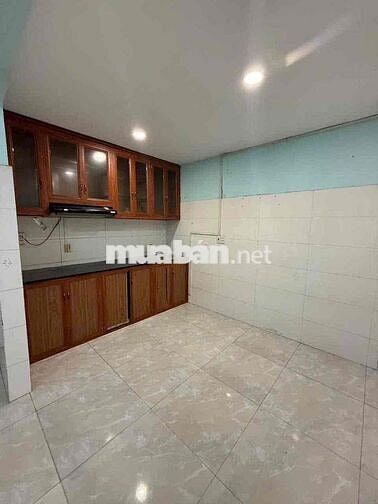 Nhà cho thuê 7 triệu tháng 2 phòng ngủ 2 vệ sinh hẻm 7m gần chợ trường
