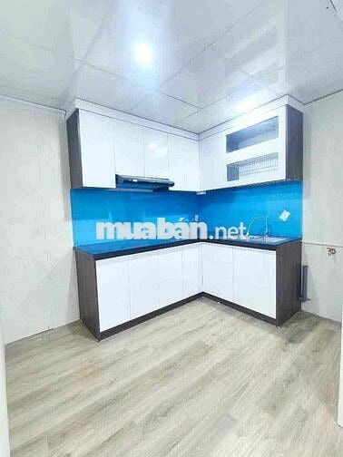 TẬP THỂ MẶT PHỐ HUỲNH THÚC KHÁNG - 3PN  - 10M RA PHỐ- 5TỶ.