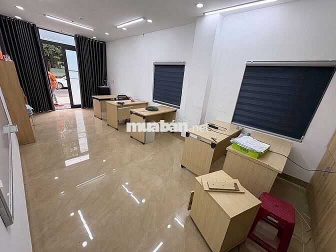 Văn phòng mặt tiền đường Lư Giang Hoà Xuân Cẩm Lệ