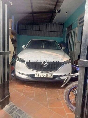 Cho thuê nhà 102M Lầu Trệt sân xe hơi gần Siêu thị Go phường Đông Hoà