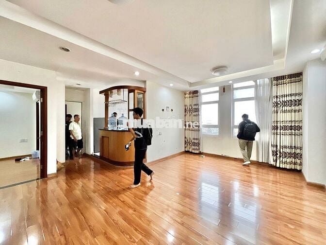 CHO THUÊ CĂN HỘ CHUNG CƯ CỘNG HÒA PLAZA – FULL NỘI THẤT RỘNG HƠN 140M2
