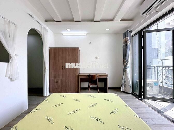 CĂN HỘ,BAN CÔNG 1PN 1PK, FULL NT,MÁY GIẶT RIÊNG,NGAY NGUYỄN BIỂU Q5