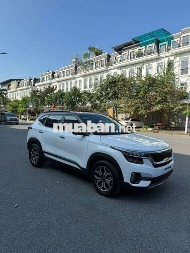 2023 Premium 1.6 AT - 12000 km