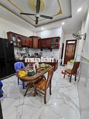 Nhà Mặt Tiền KD cho thuê gần siêu thị Go phường Đông Hoà