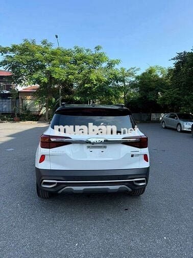 2023 Premium 1.6 AT - 12000 km