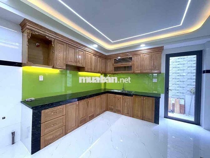 Bán nhà  HXH.5 tầng 4x17 . sổ vuôn vức 4pn 5tolet gia 6.9ty TL.