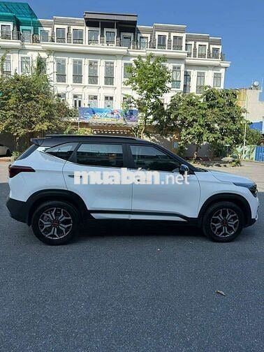 2023 Premium 1.6 AT - 12000 km