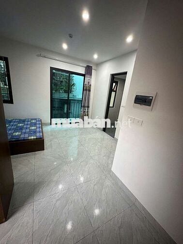 Khai trương CCMN 35m2 Full đồ. Ban công thoáng, máy giặt tại Đội Cấn