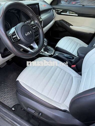2023 Premium 1.6 AT - 12000 km